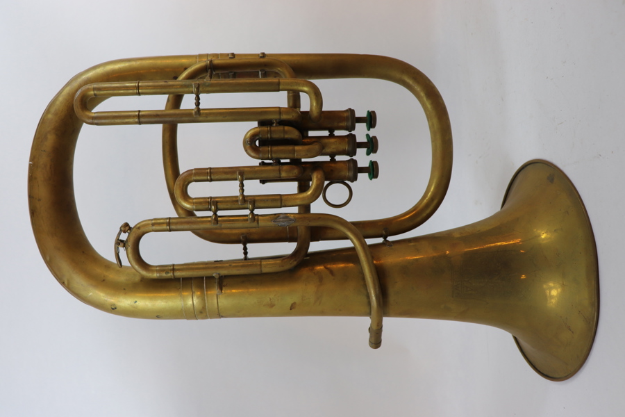 Trumpet Royal Crown Längd 60 cm 