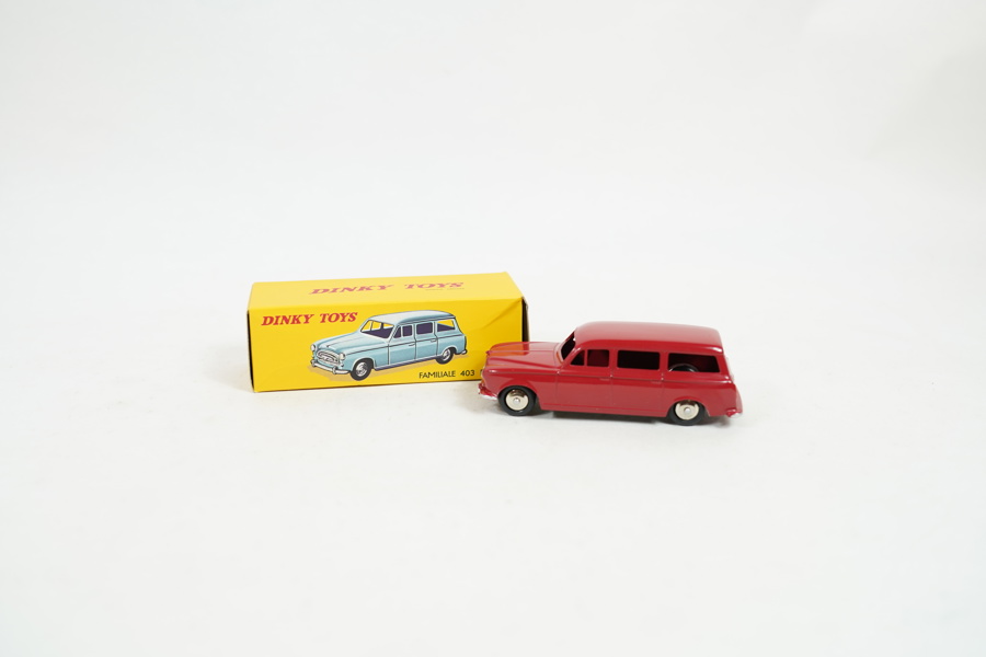 Dinky Toys Familiale 403 Peugeot 