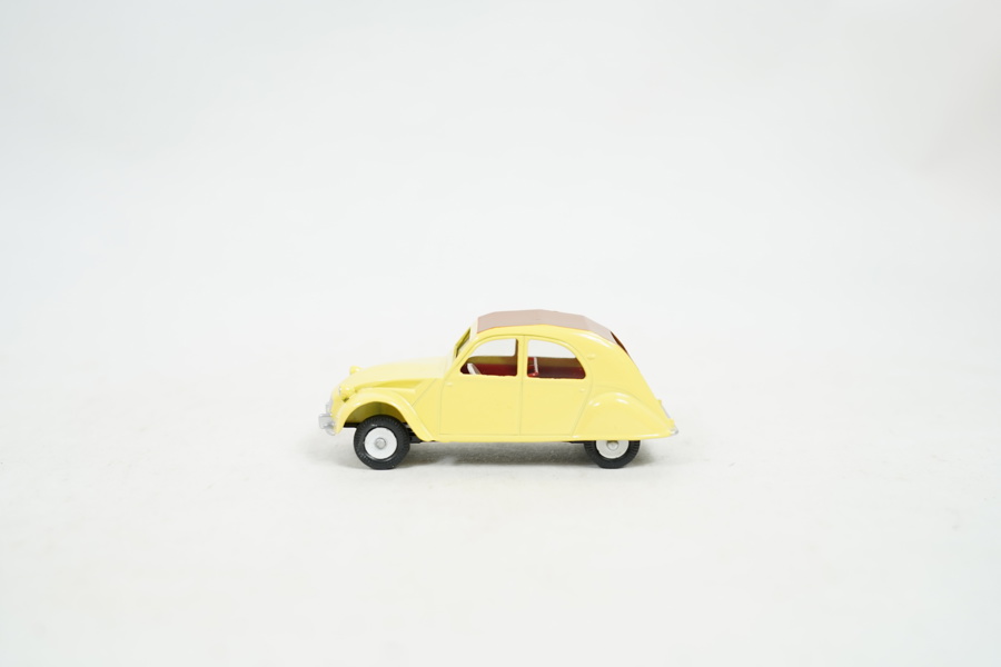 Dinky Toys 2CV “Citroën” Modéle 61 