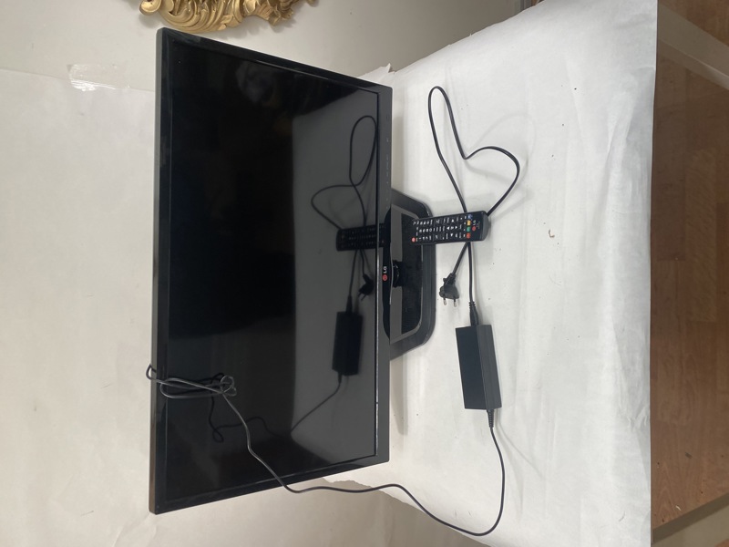 LG TV- 32" skärm