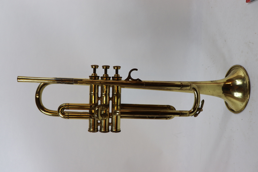 Trumpet Couesno Paris  Längd 53 cn 