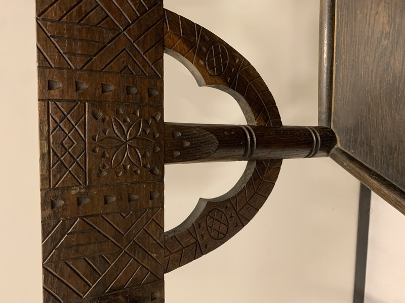 MUNKSOFFA ek 1900-tal med dyna